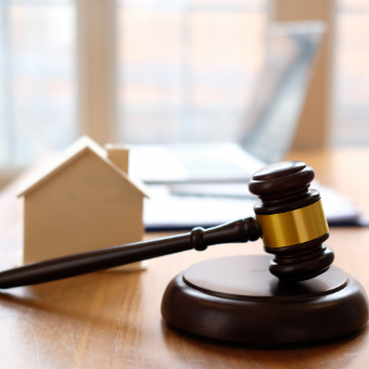 Interim Order of the Athens Court of First Instance on the Suspension of the Execution of a Warrant for the Performance of Property after the Auction